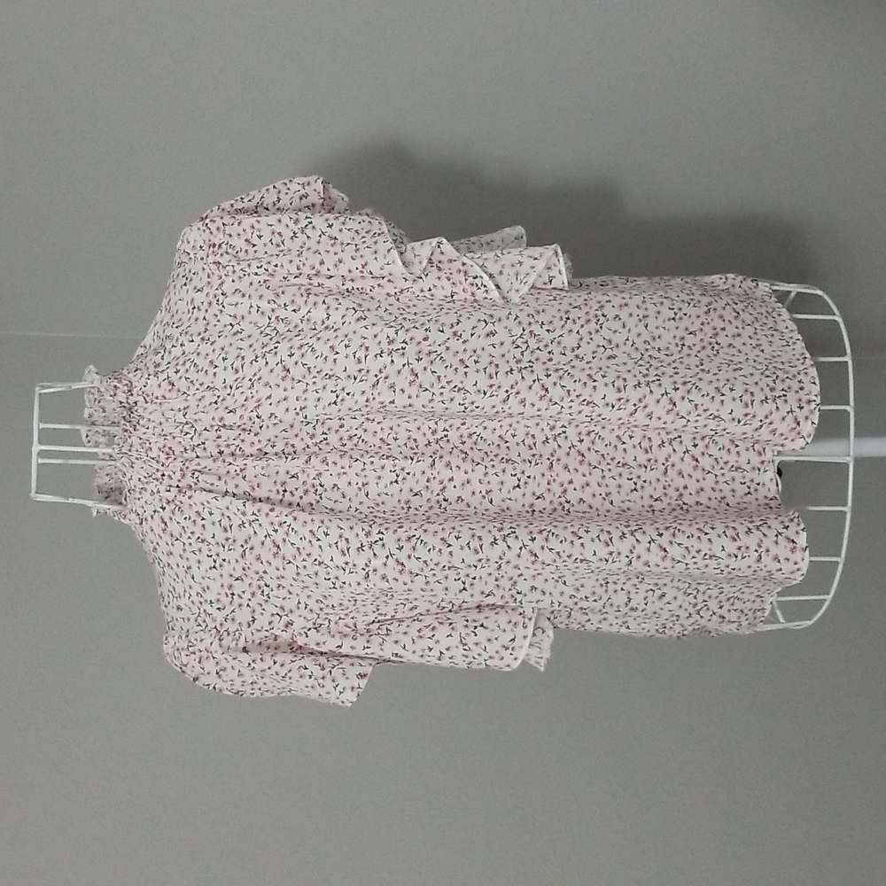 Shein floral top size small